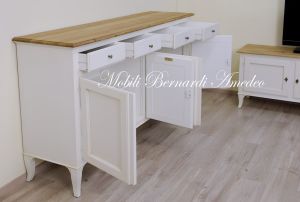 Credenza in legno massiccio con finitura colore bianco e top in legno di rovere lunghezza 2 metri